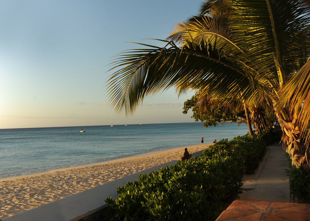 Osprey Beach Hotel Cockburn Town المظهر الخارجي الصورة